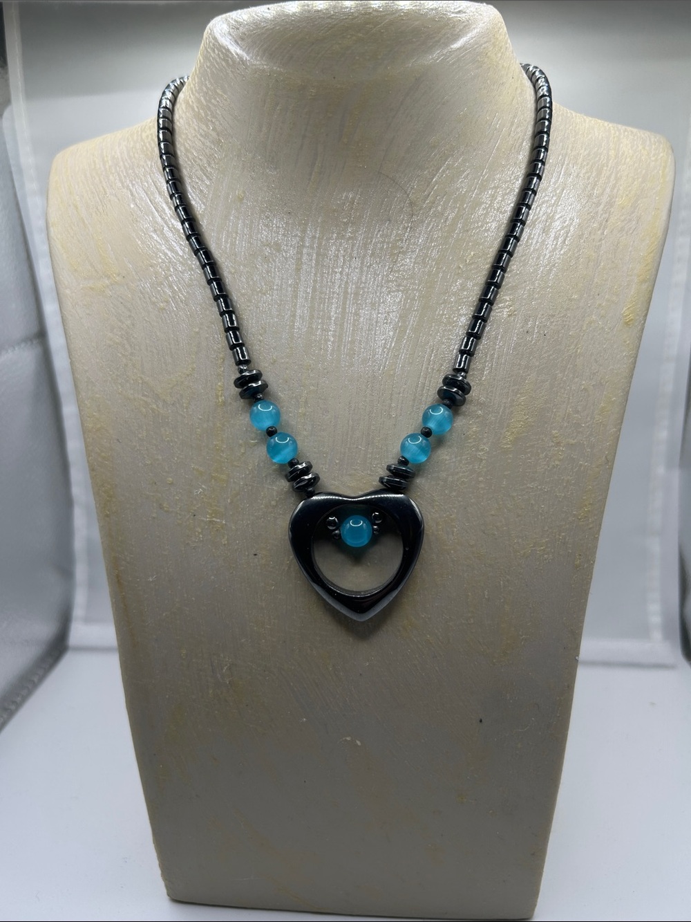 Hematite necklace heart center blue cats eye gunmetal polished gray Y2K goth